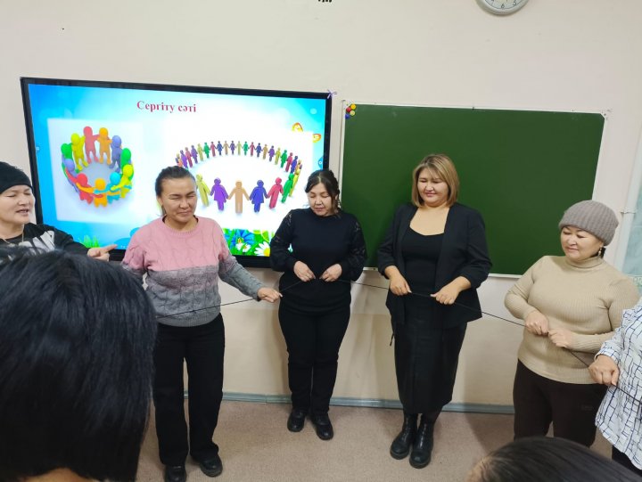 10 А сыныбында өткен атат-аналар жиналысы